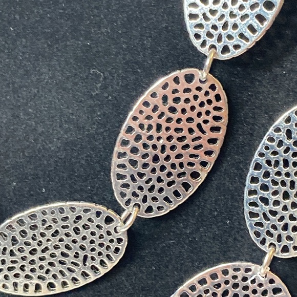 Punched Hole Silver Tone 18" 3" Extender Necklace Multi Tier Teardrop O… - Picture 3 of 9